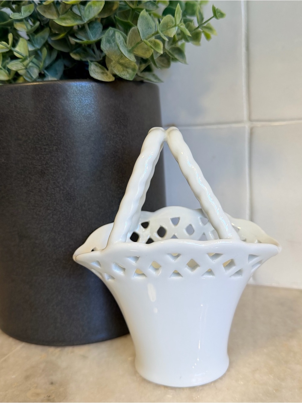 MIKASA small White Ceramic Basket Vase with Lattice Rim